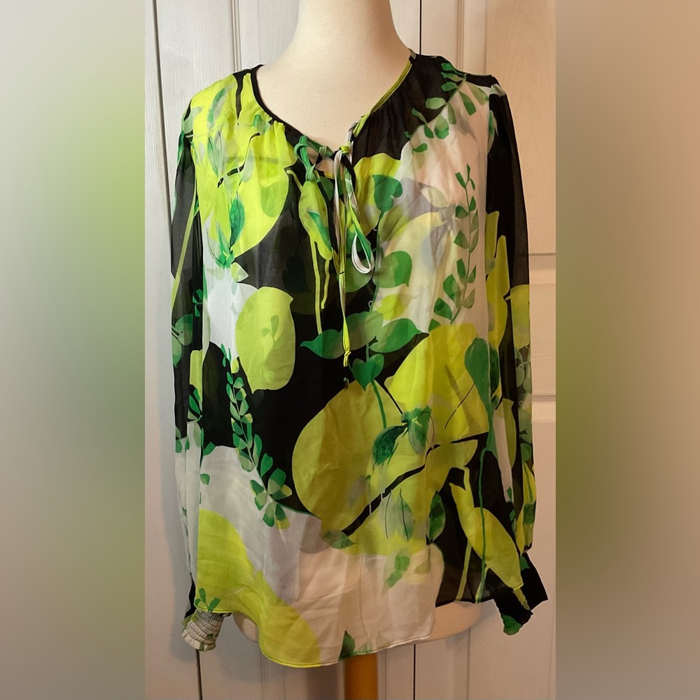 White House Black‎ Market Green Semi Sheer Blouse Size Large